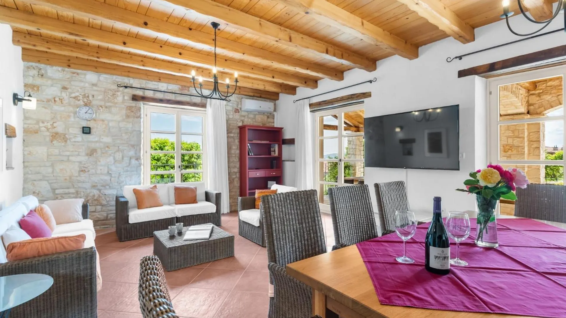 Villa Habibi In Sovinjak - Haus Fuer 8 Personen Buzet