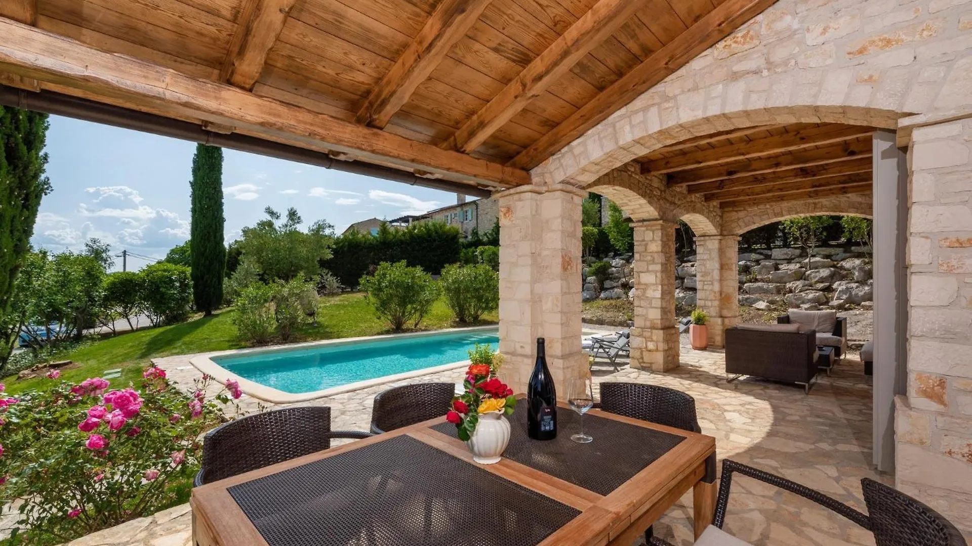 Villa Habibi In Sovinjak - Haus Fuer 8 Personen Buzet